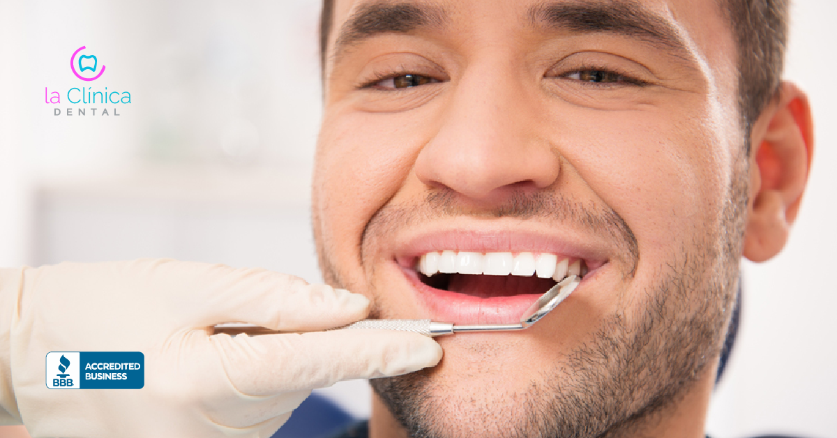 hombres cuidan su salud dental